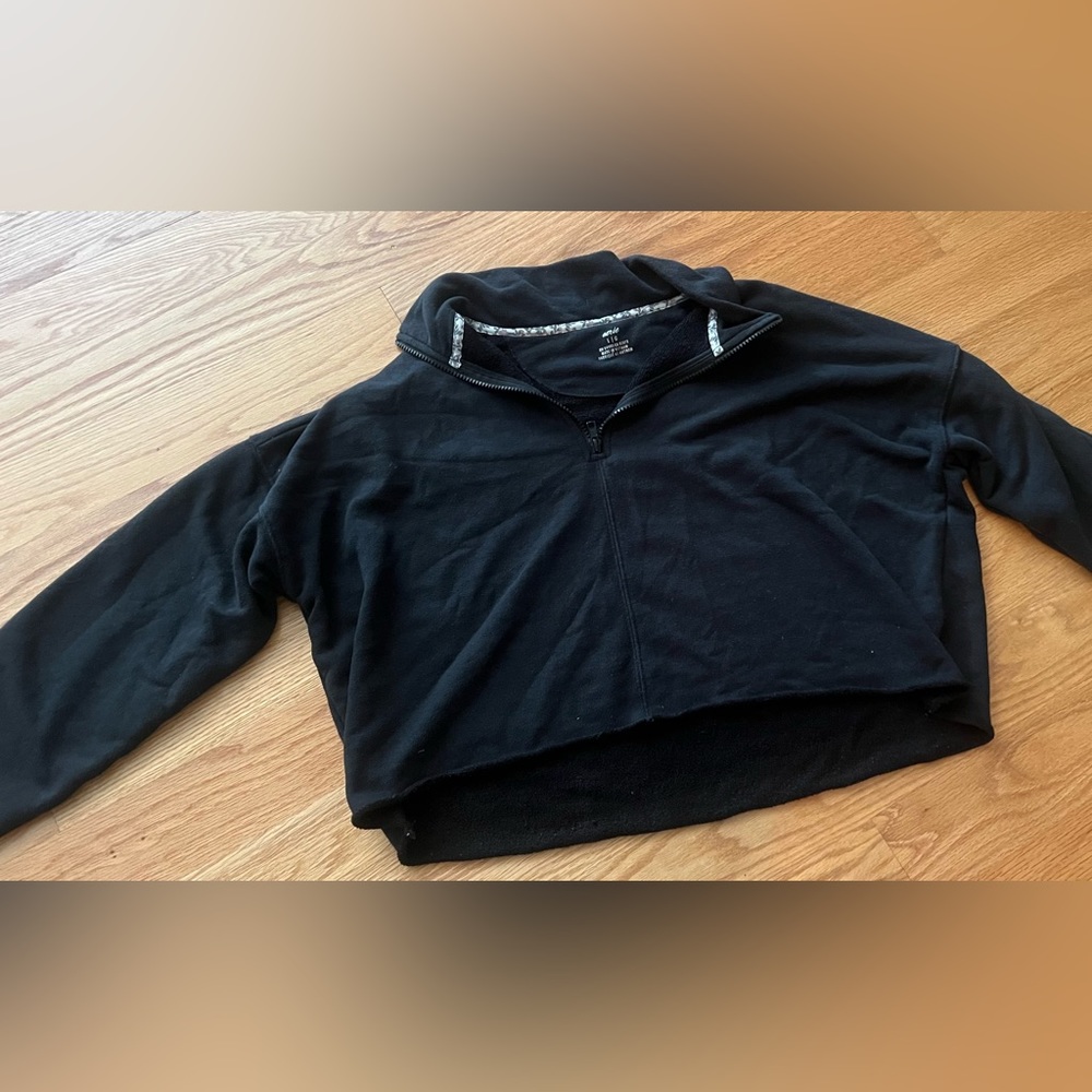 American Eagle Cropped 1/4 Zip Sweatshirt